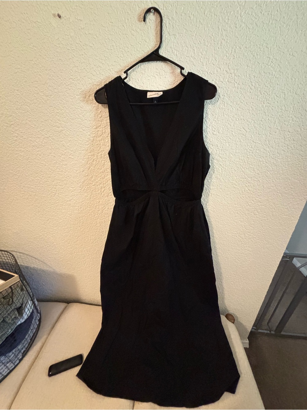Universal Thread Black Sleeveless V-Neck Maxi Dress